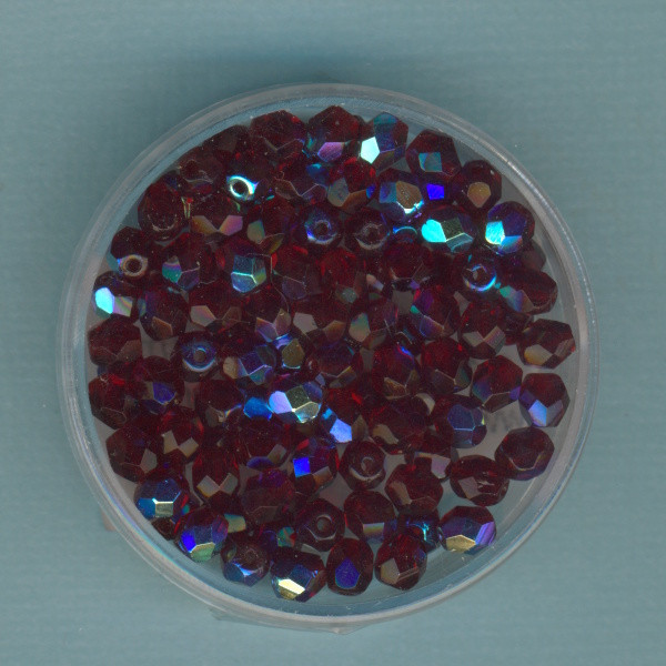 40890110 Glasschliffperlen 4mm granatrot irisierend 100 Stück