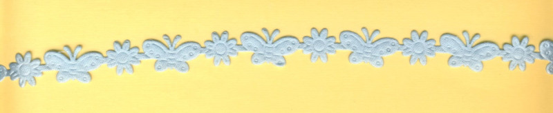 5159608 Dekoborte Schmetterlinge mit Blumen 15mm hellblau 5m