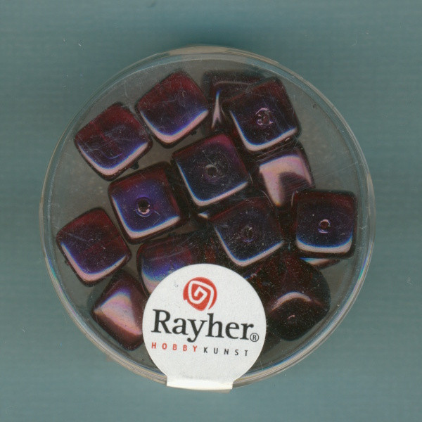 14464314 Glaswachsperlen Würfel 8x9mm violett 18 Stück