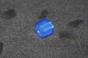 Polariswürfel safirblau 8x8mm