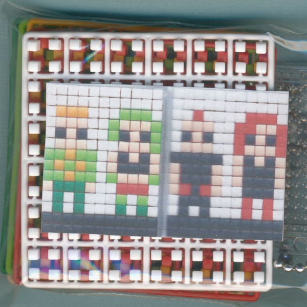 77719 Pixelhobby Medaillon Set Punker