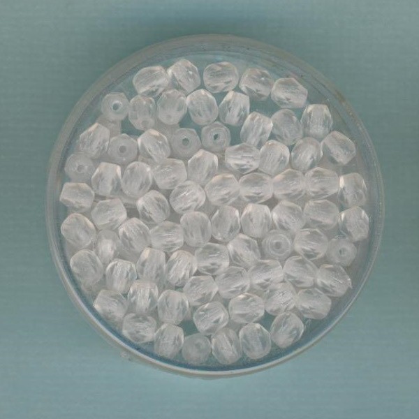 3084110_Glasschliffperlen-4mm-kristall-matt-100-Stück