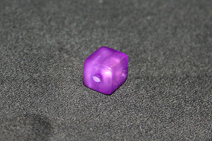 500808161 Polariswürfel lila 8x8mm