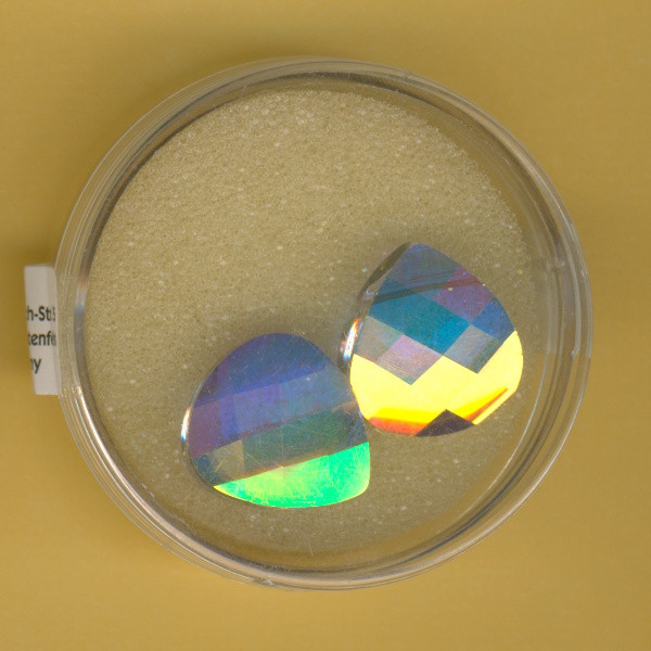 2213301 Swarovski Flat Briolett 15,4x14mm crystal AB 2 Stück