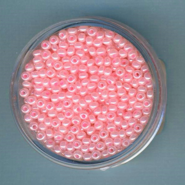 1022432 Rocailles 2,6mm rosa opal 17g
