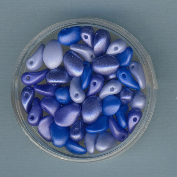 5511-08444 Glasperlen Tropfen 6x8mm hellblau-blau-ton 40 Stück