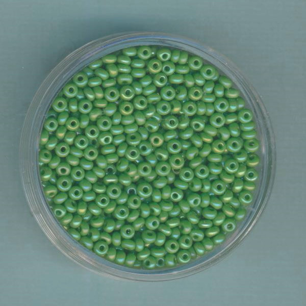 83245 Rocailles 2,5mm maigrün rainbow 17g