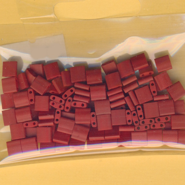 19143 Miyuki Tila Perlen 5x5mm rot matt 10g