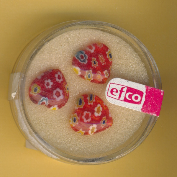 2122328 Glasperlen Millefiori Herz flach 12x12x4mm rot 3 Stück