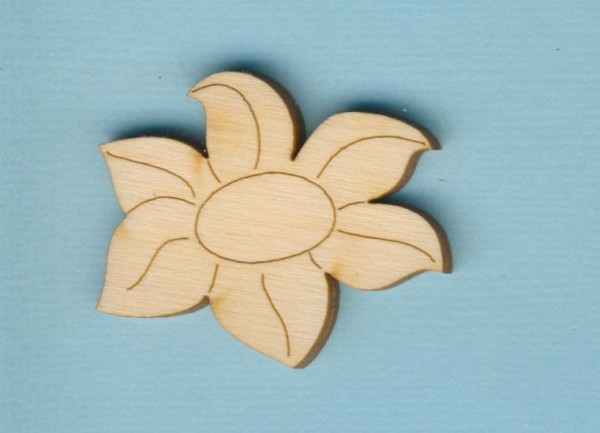 blh6104_Holz-Deko-Blume-mit-spitzen-Blütenblätter-4cm