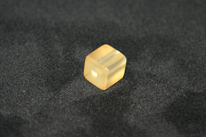 500808541 Polariswürfel beige 8x8mm
