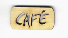 Holz-Schritzug Cafe