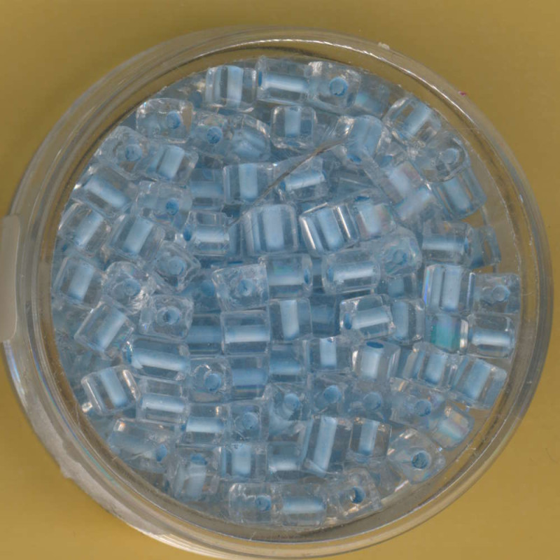 9643-444 Glasperlen Würfel 3mm hellblau Farbeinzug 20g