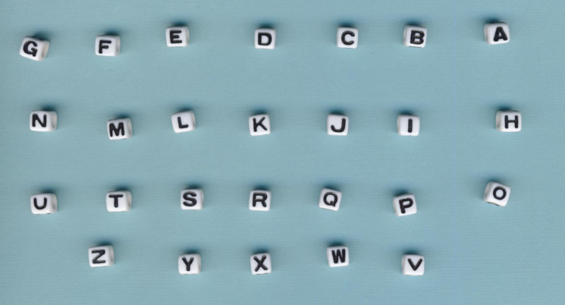 Schnullerketten Buchstaben Würfel weiß