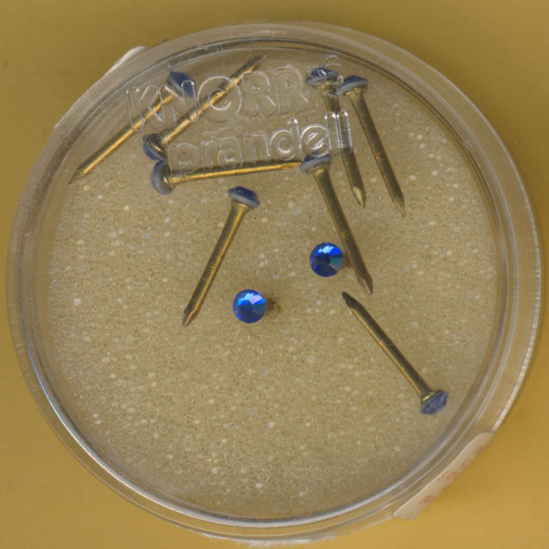 6139335 Kristall Pins 11x3,8mm safir 8 Stück