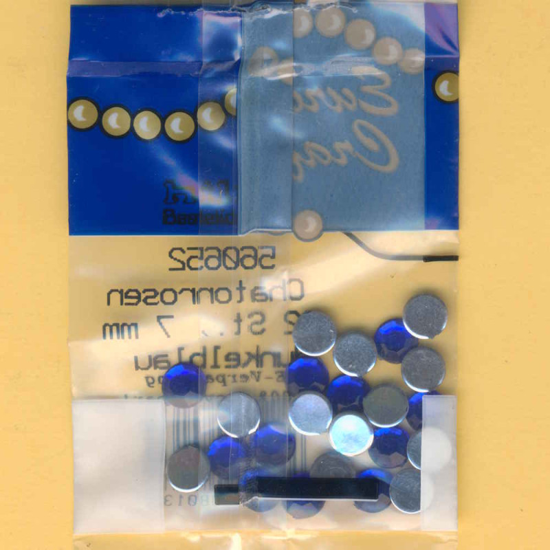 560652 Chatonrosen 7mm dunkelblau 22 Stück