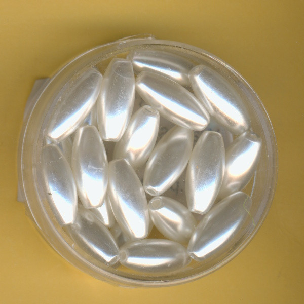 0801-14314 Wachsperlen Oliven 6x14mm weiß 20 Stück