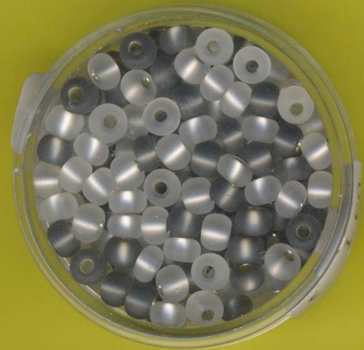 957305464 Rocailles 4,5mm grau ton matt Silbereinzug 17g