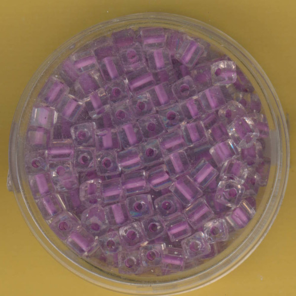 9643-164 Glasperlen Würfel 3mm lila Farbeinzug 20g