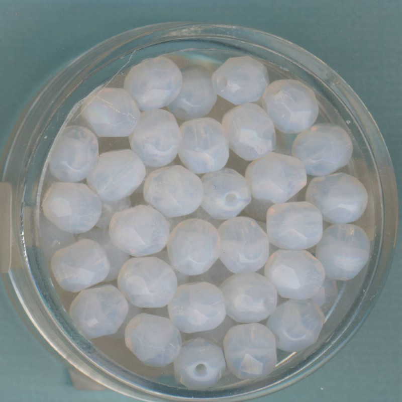 0730-06065 Glasschliffperlen 6mm perlmuttweiß 50 Stück