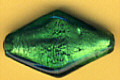 70900327 Glasflachperle Raute 33x19x7mm grün