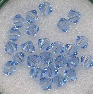 530104444 Swarovski Glasschliffperlen 4mm light safir 25 Stück