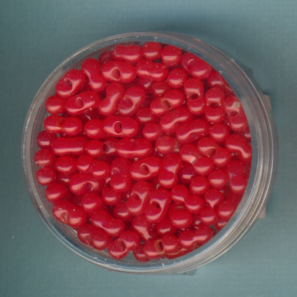 1109114 Farfalle Perlen 6,5x3,2mm rot satt 17g