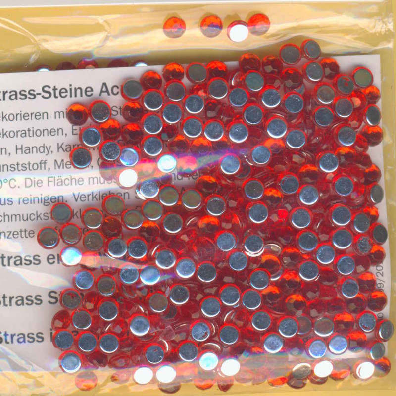 1496028 Schmucksteine Acryl 4mm rot 500 Stück