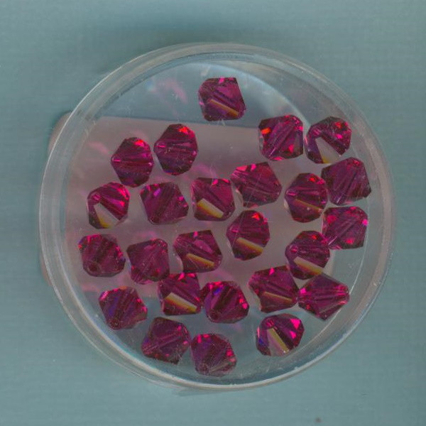 pc670350 Preciosa Bicone 6mm fuchsia 25 Stück
