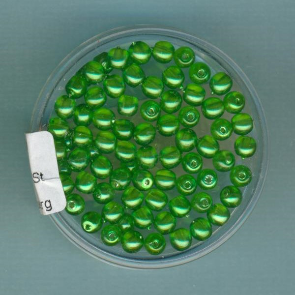 06049212 Crystal Renaissance Perlen 4mm peridot 75 Stück