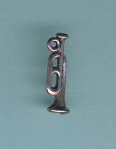 509315831_Metallanhänger-Trompete-22x8mm-altsilber