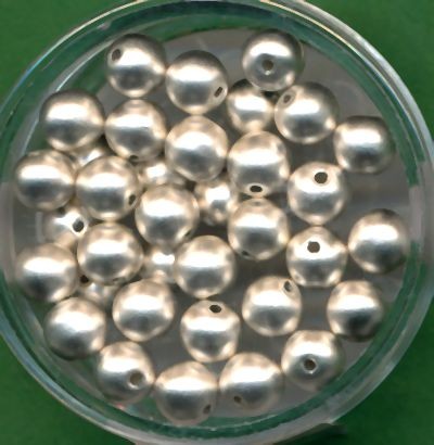 069206894 Metallicperlen 6mm silber matt 35 Stück