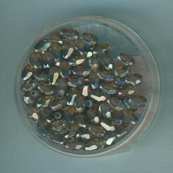 31880 Glasschliffperlen Tropfen 3x5mm black diamond 100 Stück