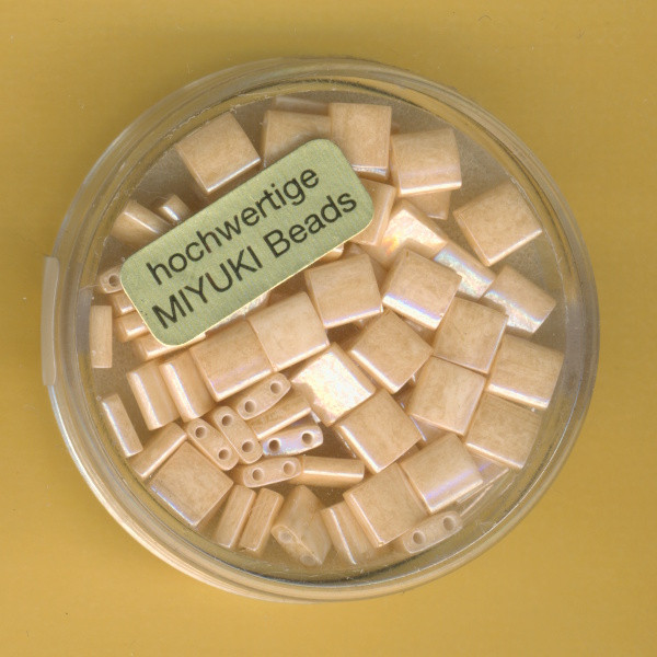 9666-544 Miyuki Tila Beads 5x5mm creme glänzend 6g