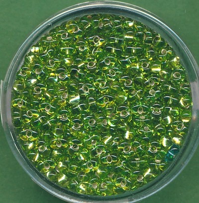 964404694 Mini Farfalle Perlen 2x4mm hellgrün Silbereinzug 17g