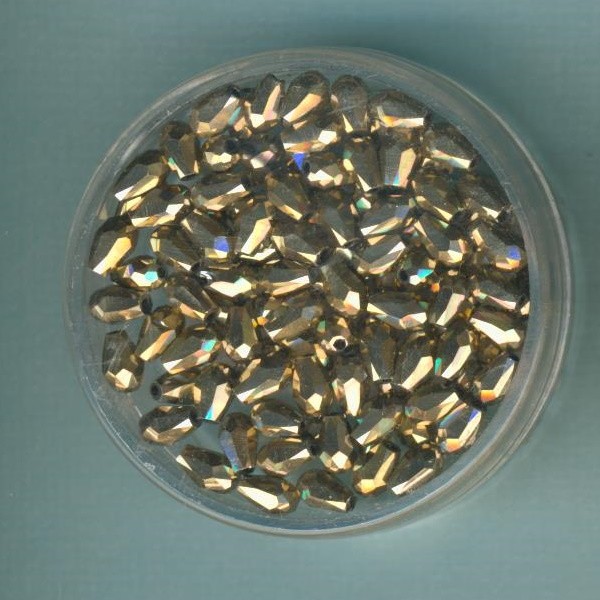 31523 Glasschliffperlen Tropfen 3x5mm light gold 100 Stück