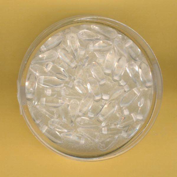 5181-08134 Daggy Beads 2,5x8mm kristall 70 Stück