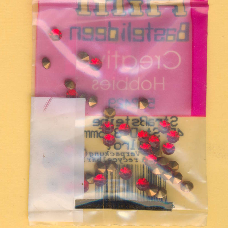 572429 Strasssteine Chatons 3,5mm hellrot 45 Stück