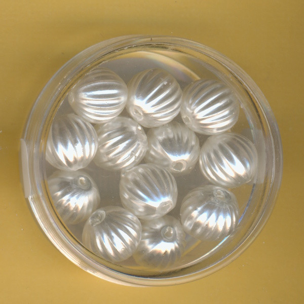 0816-10314 Wachsperlen Rillenperlen 10mm weiß 12 Stück