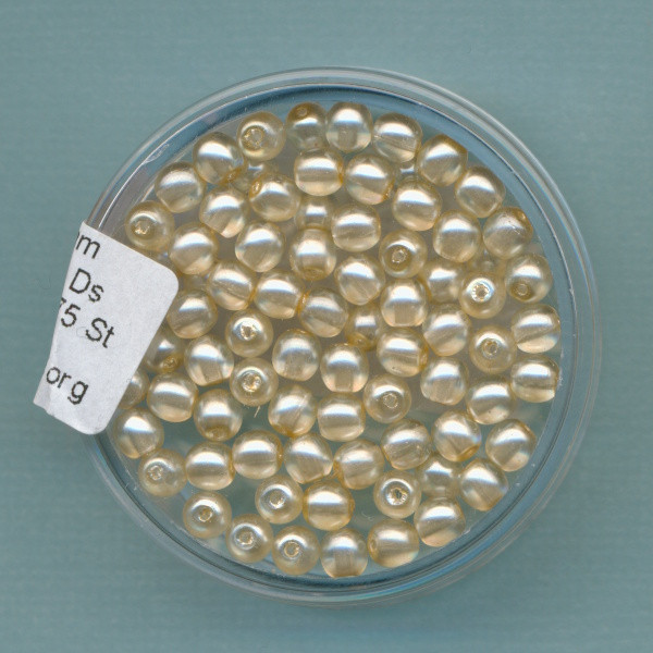 06049032 Crystal Renaissance Perlen 4mm kultur 75 Stück