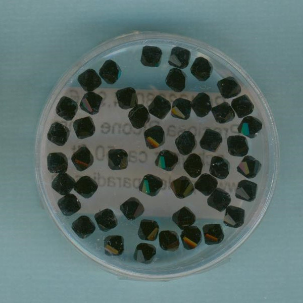 pc423980 Preciosa Bicone 4mm jet 50 Stück