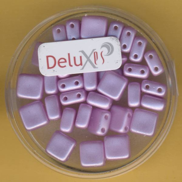 9700-06064 2 hole Square Beads Deluxes 6mm flieder 35 Stück