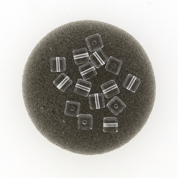 p560104131 Swarovski Würfel 4mm kristall