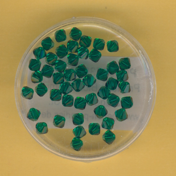 pc450730 Preciosa Bicone 4mm smaragd 48 Stück