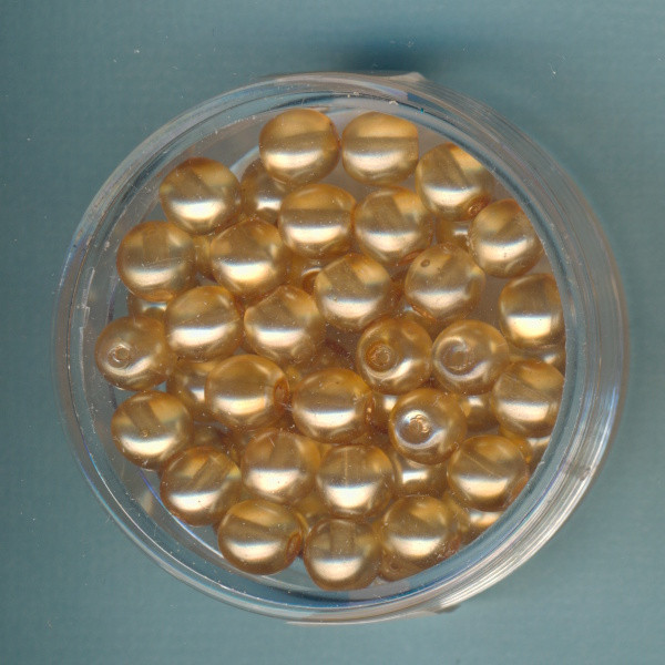 06069032 Crystal Renaissance Perlen 6mm golden shadow 50 Stück