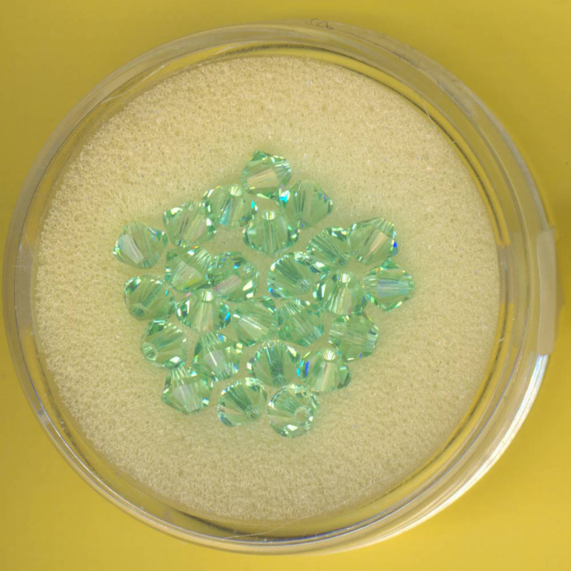 5301-04494 Swarovski Glasschliffperlen 4mm chrysolite 25 Stück
