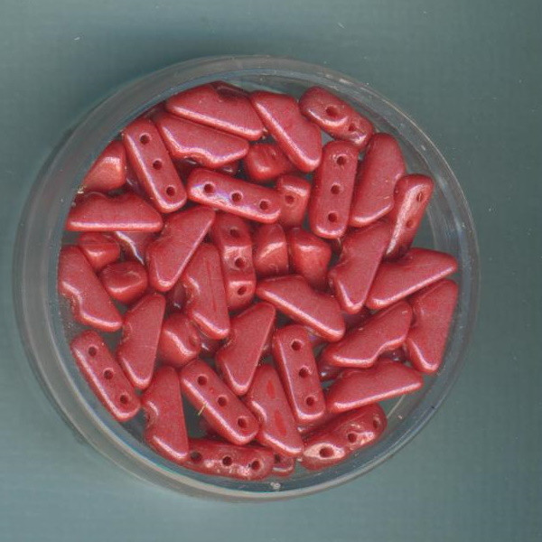 14400_Volcano-Beads-4x9mm-rot-opak-luster-ca.-50-Stück
