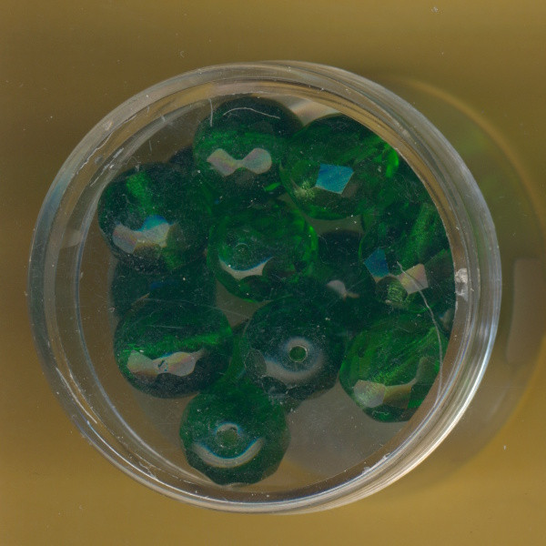 0730-10035 Glasschliffperlen 10mm transparent hellgrün 15 Stück