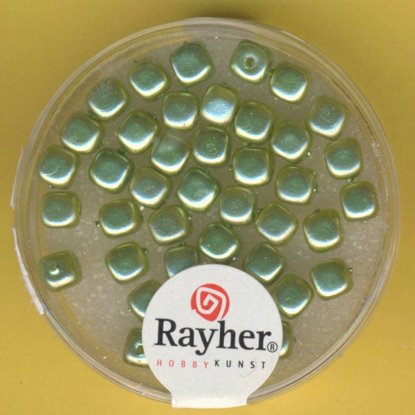 14407432 Glaswachsperlen Würfel 4,5x5mm jade 40 Stück