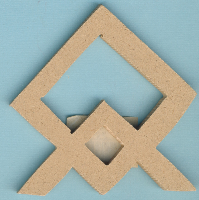067670013 Holz Dekor Winkel 8x8cm